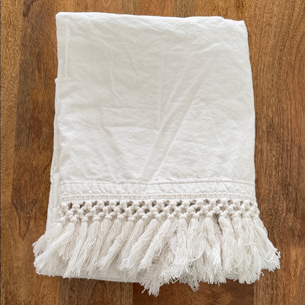 Serena & Lily Macramé Crib Skirt